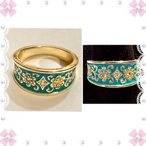 Ring - gold tone w/blue enamel & tiny crystals, flowers - new - sz 8.5 - BOGO